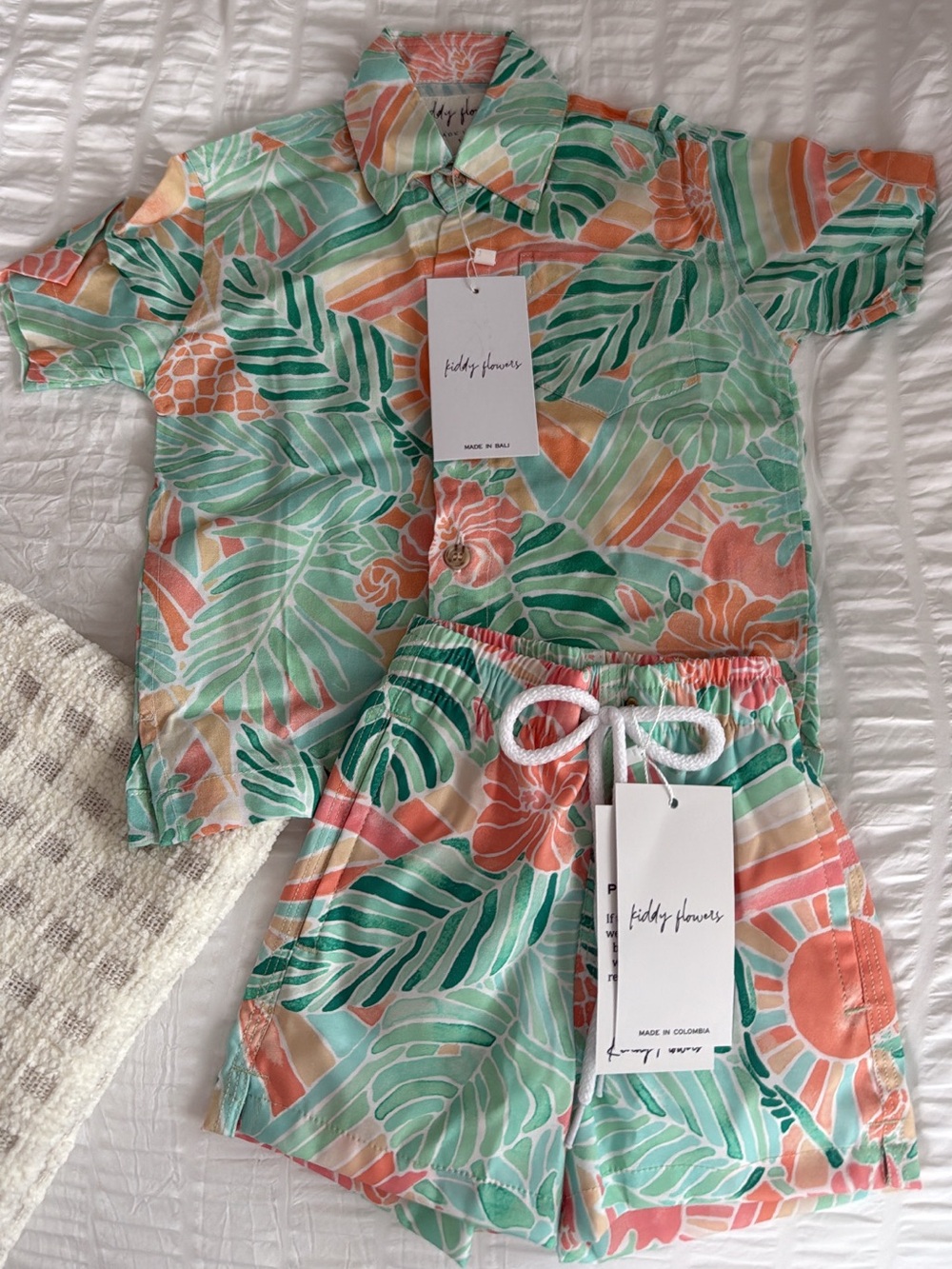 12 Month Floral Tropical Set - Green & Peach
